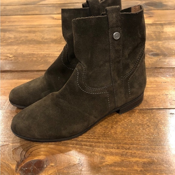 Frye • Sarah Suede Olive Shorty Booties 7.5 - Picture 1 of 11